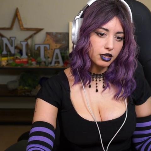 Sweet Anita Big Juicy Tits Twith Clip