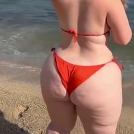 Curvy Krysta