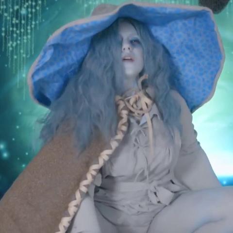 Lana Rain Rinni The Witch