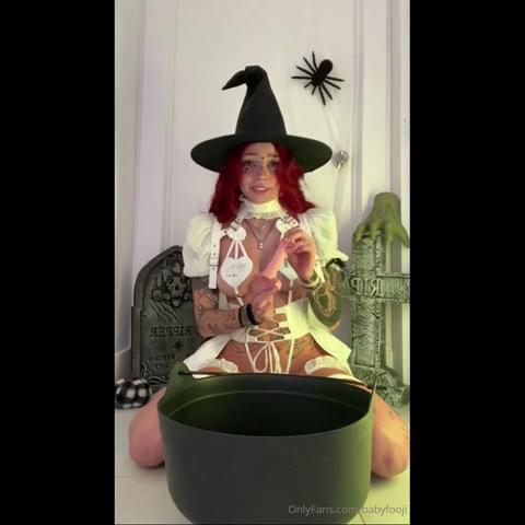 Babyfooji – Witch
