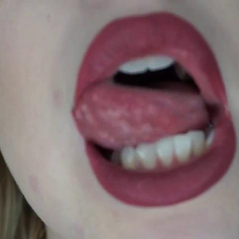 Mystie Mae – Sloppy Makeout