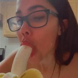 Nailah Sucking