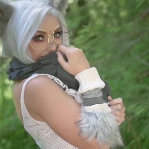 Jessica Nigri Hon The Wolf
