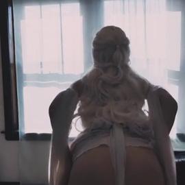 Kirachats Daenerys Cosplay Strip Tease Onlyfans Porn Leak