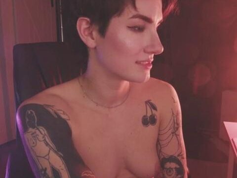 Aynmarie’S Webcam Show On 2023-10-06 04:25,