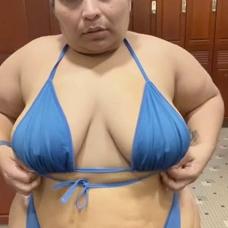 Johanamaya81 Takes Off Top In Sauna Bathroom