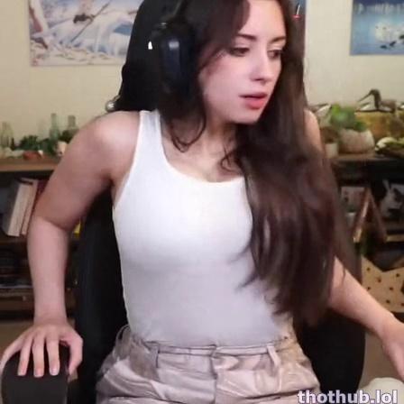 Sweet Anita Boob Jiggle