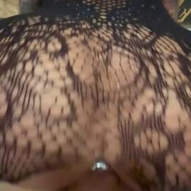Christie Brimberry (Gas Monkey) – Reverse Cowgirl With Buttplug Fuck