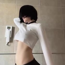 Niquidoll Underboob
