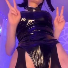 Cplaya2 Bunny Cosplay Showing Off Her Ass