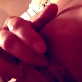 Leila Olsson (Leila.Rose) Masturbating