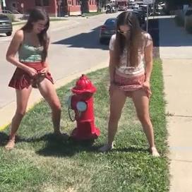 Lilly Vig & Lily Flowers Peeing Outside