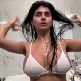 Mia Khalifa – Post Shower Dressing Tease Onlyfans Video Leaked