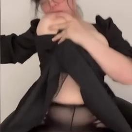 Moonlighty_ Riding Whilst Sucking Her Own Tits