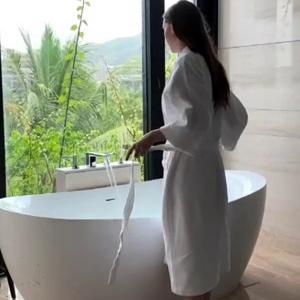 Angelico Soko Bath