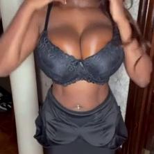 Ellietheempress Older Video 8
