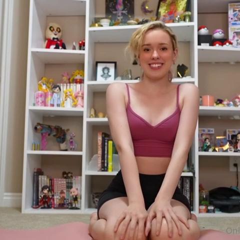 Emthefae – Naked Streched Yoga